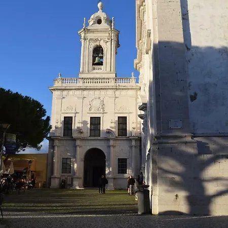 Aesthetic Riverview In Historical Apartment Lissabon