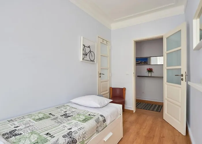 Aesthetic Riverview In Historical * Lisboa